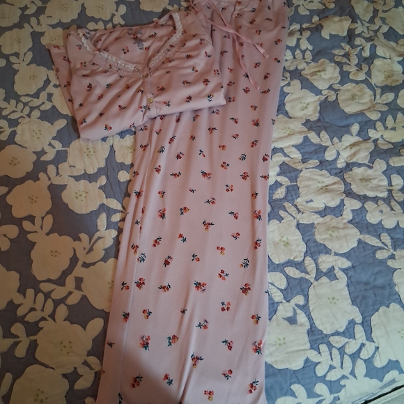 croft & barrow Pink Floral Pajama Set - Picture 2 of 4